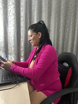 Webcam Model (CATHA_EF) is live