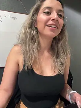 Isabella_Varella webcam