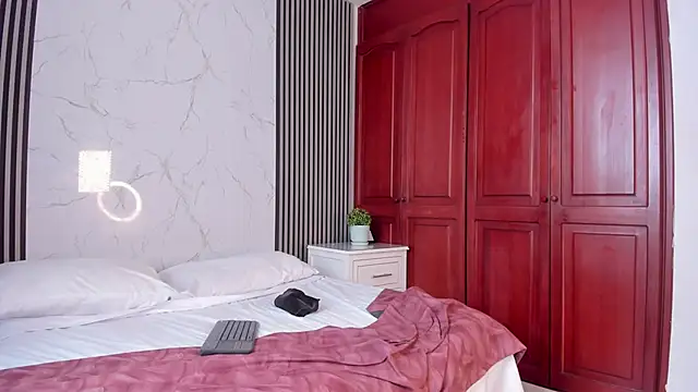  KateTyler_ chat room