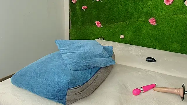 Huge_Titties_ webcam