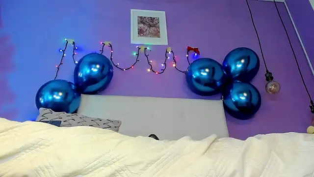 Charlotte11-11 webcam