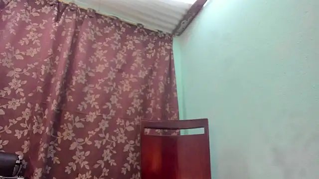 Nathaly_love96 webcam