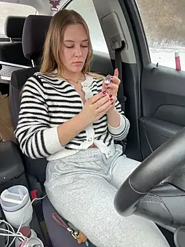 AllesandraLove webcam