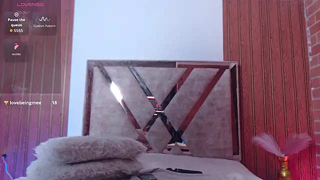 AGATHAA_WHITE webcam