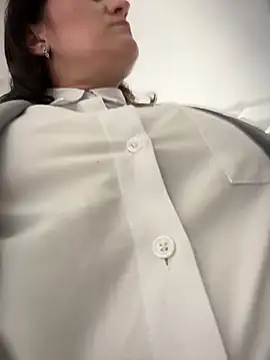 ZhenjaPoledance webcam