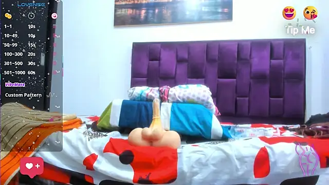 Alicia_Whitee webcam