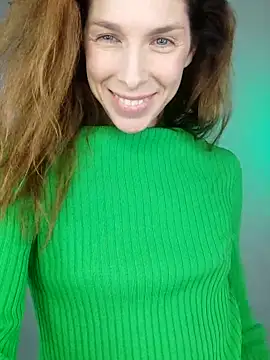 Webcam Model (YourSuperModel)  is live.Free join now!