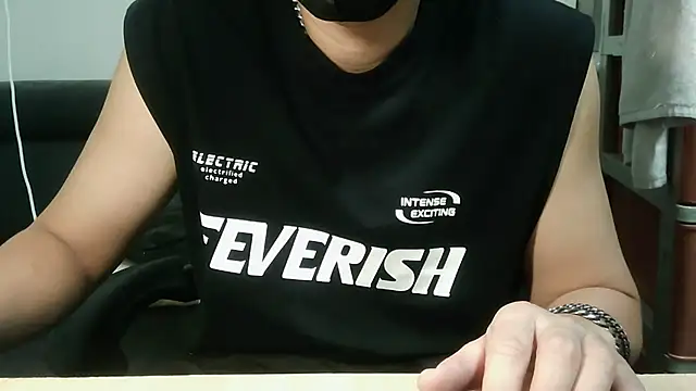 bigbb101011 Live Webcam on Stripchat