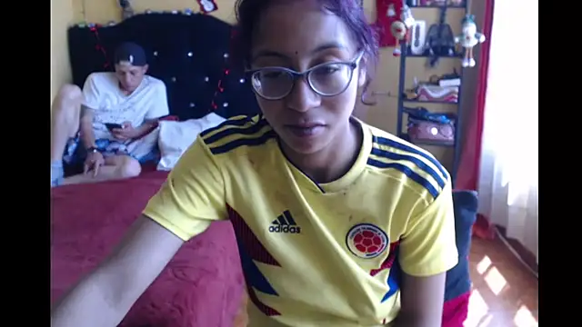 violet_and_smith - Violet_And_Smith's free webcam