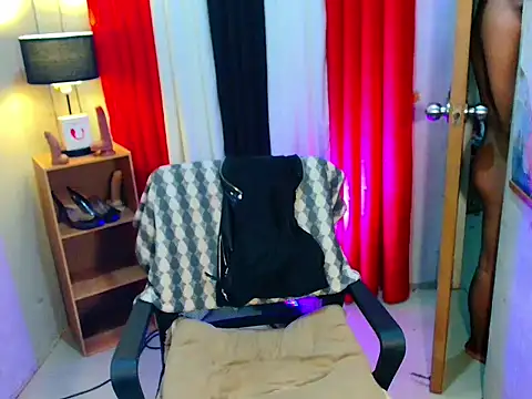 hollywood_queen_88 (T young) - lit goo pvt show in lit me cum on you