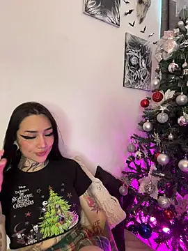 Webcam Model (NinaHex)  is live.Free join now!