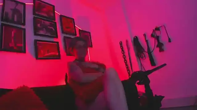 MistressNyx_cg webcam