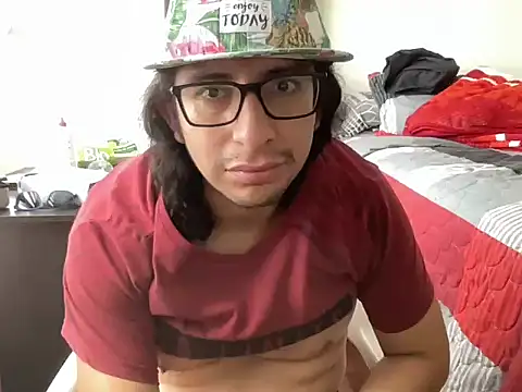 littlelatinhunter (M young) - cum in camera