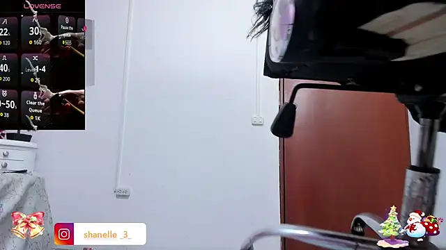 Shanelle__ webcam