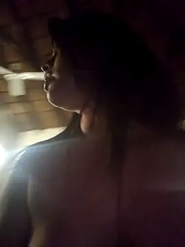 Indian_GlowingMiax webcam