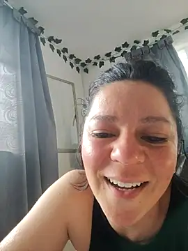 Webcam Model (disneey2888)  is live.Free join now!