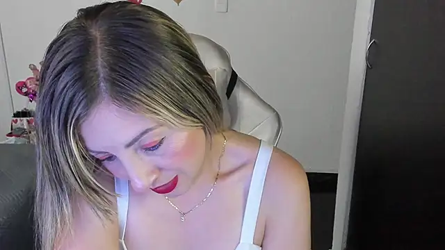 Andreina_Suann webcam