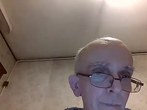 mariusica1@xh webcam