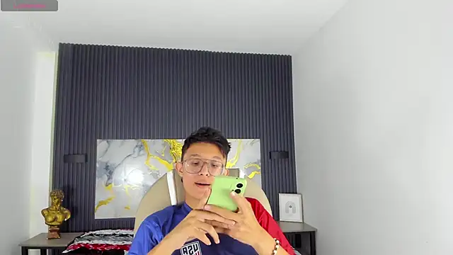 santiagorusso18 (M twink) - masturbation + show cum