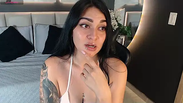 IsabellaRoss webcam