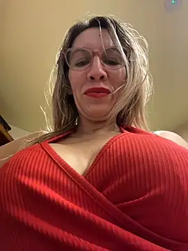 gatitacarlita (F milf) - Make me wet in office