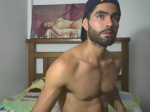 hideonbush051 webcam