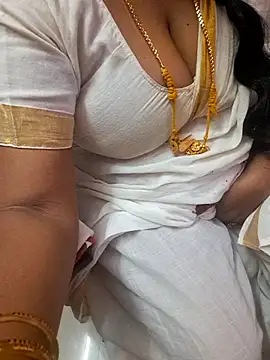 Webcam Model (Tamil_Ammani) is live