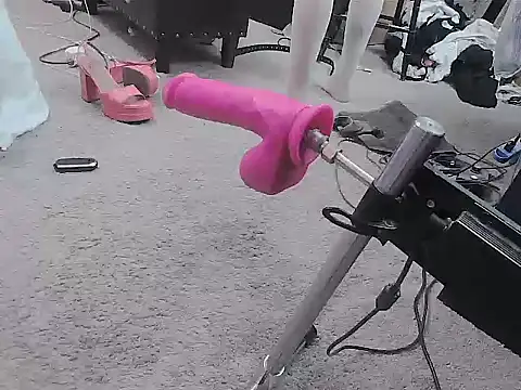 sissytrapdolly24's room