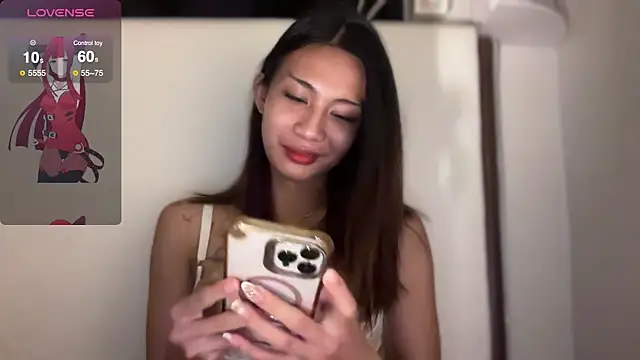 lucypearl_xxx's room