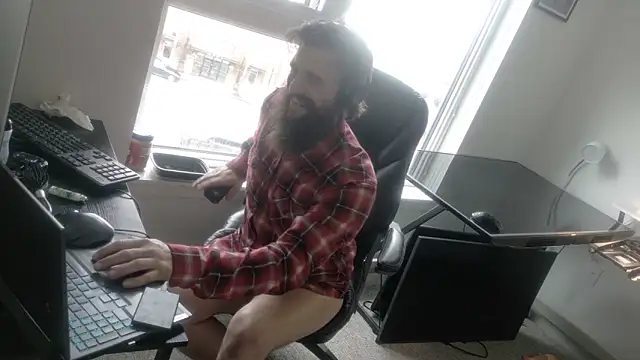 Armyexhibitionistvet webcam