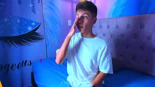 maxiwildd (M twink) - get that cum out without your hands