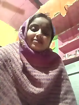 Webcam Model (Pooja_hote)  is live.Free join now!