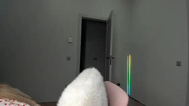 _cometoseeme_ webcam