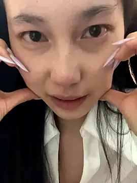 dd-52 (F young) - 淋半杯水