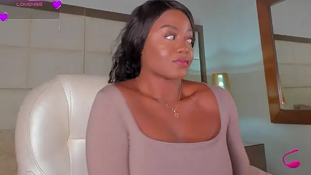 Emmy_jacksson webcam