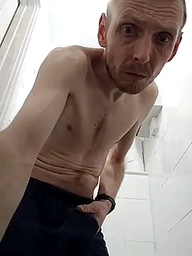 CrookedBunk3527 webcam