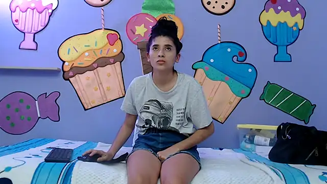 skinnykalitzo18 webcam