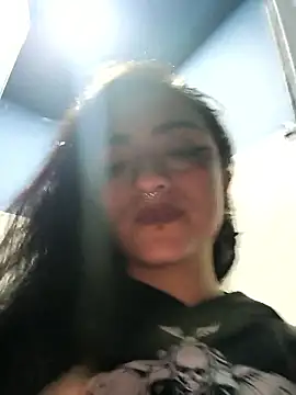 Webcam Model (Lila_Desiree)  is live.Free join now!