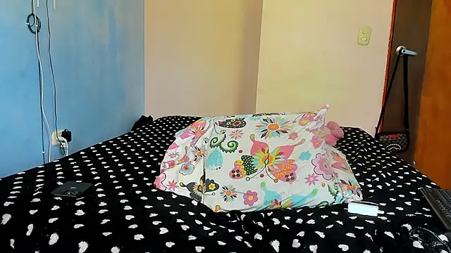 Haely_Bunny18 webcam