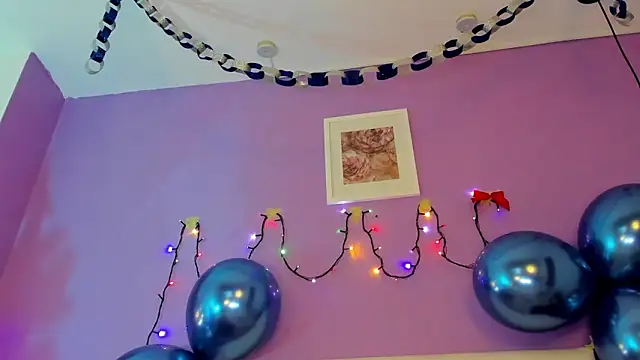 Charlotte11-11 webcam