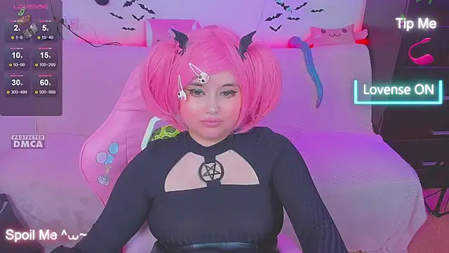 Lolisuccub webcam