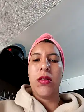 bonny_klote (G young) - Twerking without panties 🍑😈