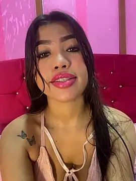 Webcam Model (Luna_20x)  is live.Free join now!