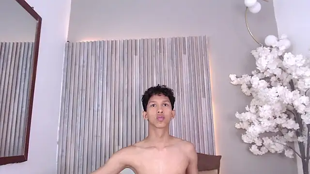 SmoothAlpha_ live cam screenshot male on SexOnline.pics – Live Cam Recordings, GIFs & Pics