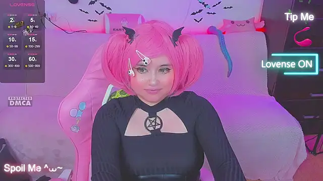 Lolisuccub webcam