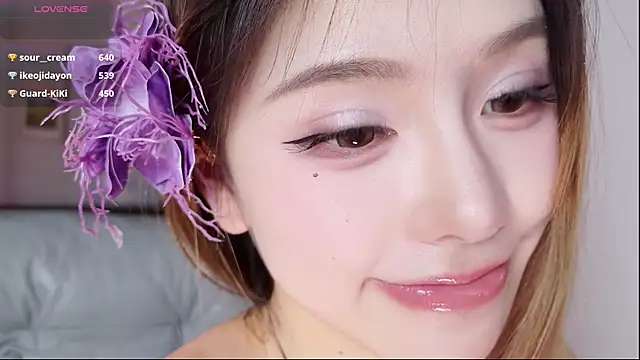 Kiki--2025's live cam