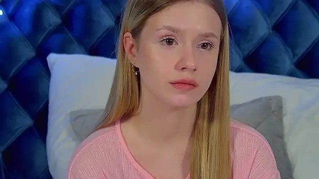 MilanaBalmain webcam