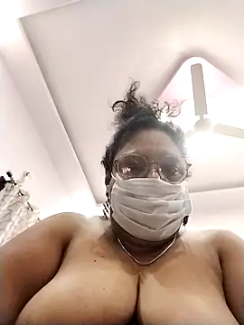 Pushpavathi_78 webcam