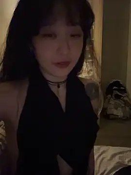 Etherealcat33's live cam