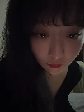 Etherealcat33's live cam